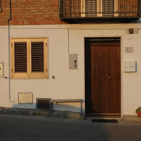 Charming House In With Private Entrance
